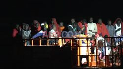 Spain: 129 migrants arrive on the Canary Islands coast by boat - AFP