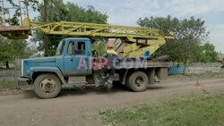 Ukraine's electrician 'heroes' restoring power near the front - AFP