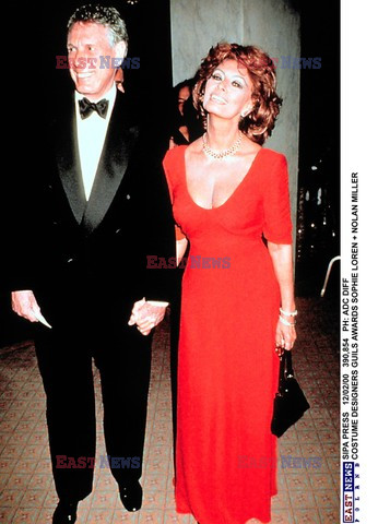 SOPHIE LOREN NA ROZDANIU COSTUME DESIGNERS GUILD AWARDS