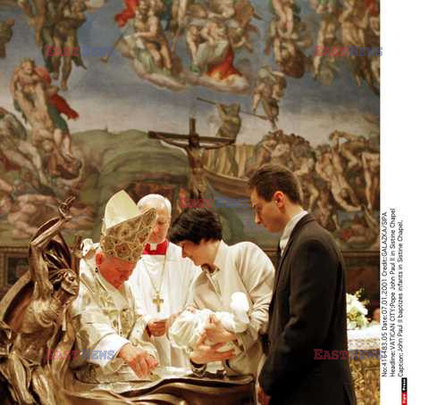 VATICAN CITY:Pope John Paul II in Sistine Chapel