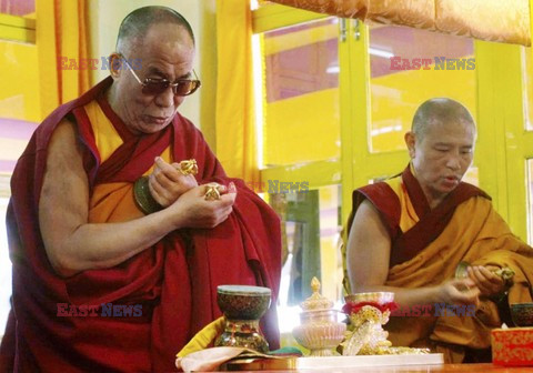 DALAI LAMA - DUCHOWY PRZYWODCA TYBETU PODCZAS INAUGURACJI FESTIWALU TYBETU W BOMBAYU