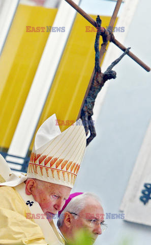 SLOVAKIA-POPE-MASS