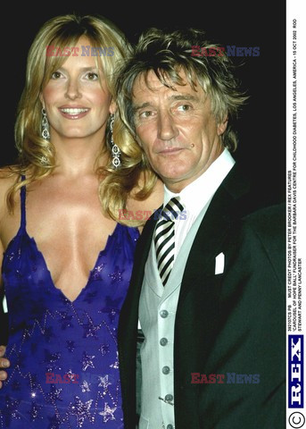 ROD STEWART I RACHEL HUNTER ODBIERAJA DZIECI ZE SZKOLY