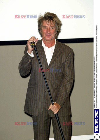 ROD STEWART I RACHEL HUNTER ODBIERAJA DZIECI ZE SZKOLY