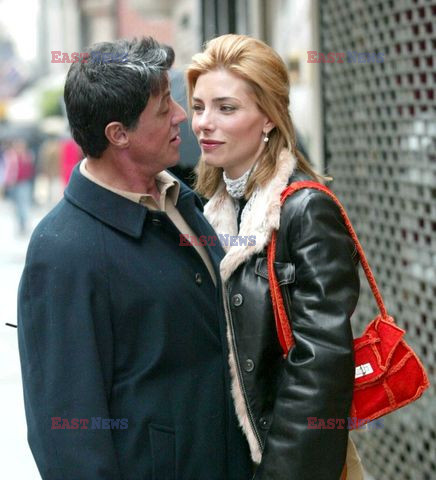 SILVESTER STALLONE Z ZONA JENNIFER NA PREMIERZE FILMU "THE WHOLE NINE YARDS" W LOS ANGELES