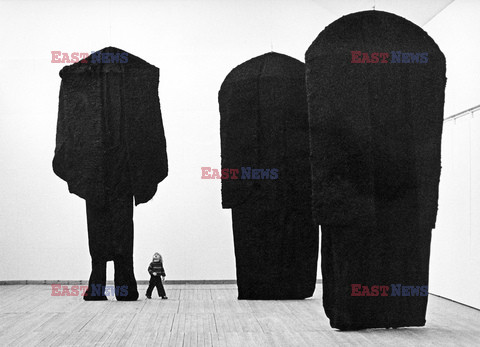 Magdalena Abakanowicz i jej rzeźby