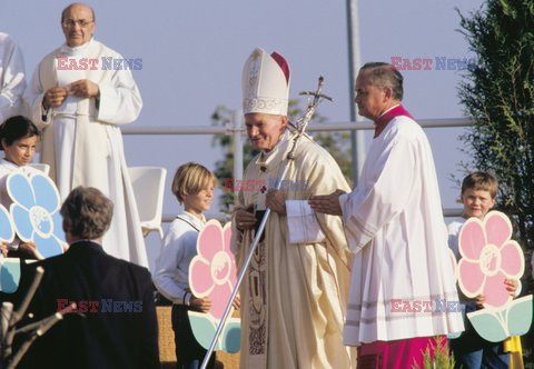 Papież Jan Paweł II za granicą