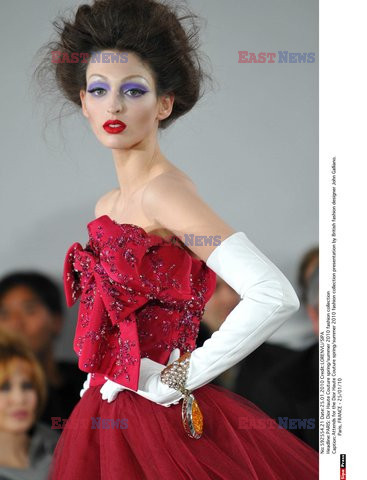 Paryski tydzień mody Haute Couture wiosna-lato 2010