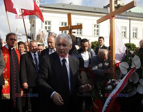 Kolejna miesięcznica katastrofy smoleńskiej