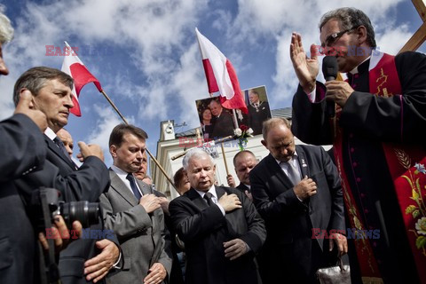 Kolejna miesięcznica katastrofy smoleńskiej