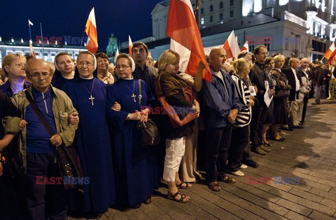 Kolejna miesięcznica katastrofy smoleńskiej