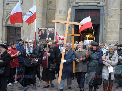 Obchody kolejnej miesiecznicy Smolenskiej