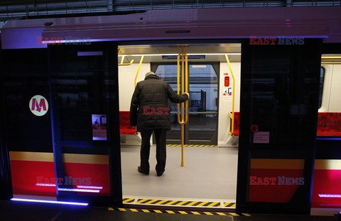 Sześciowagonowe pociągi metra Inspiro w Warszawie