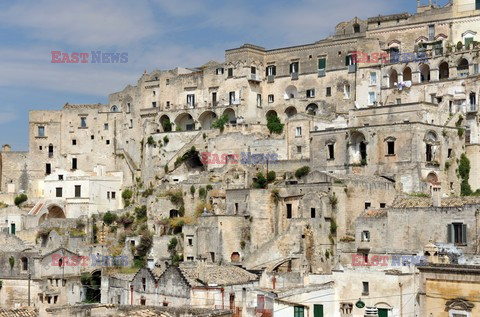 W grotach Sassi di Matera - Madame Figaro