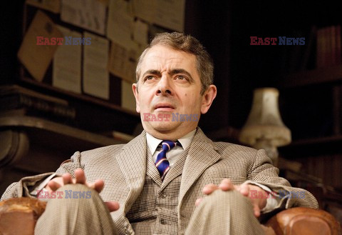 Rowan Atkinson w sztuce teatralnej Quartermaine's Terms 