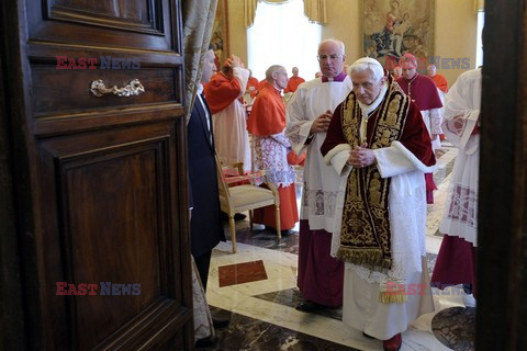 Papież Benedykt XVI zapowiedział swoją abdykację