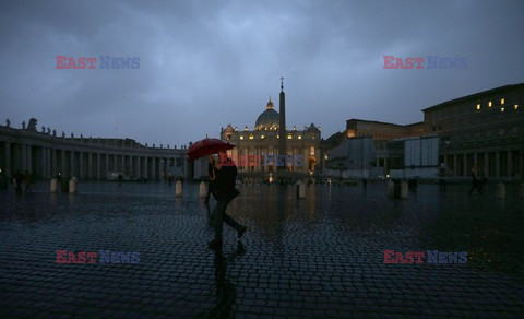 Benedict XVI announces his resignation