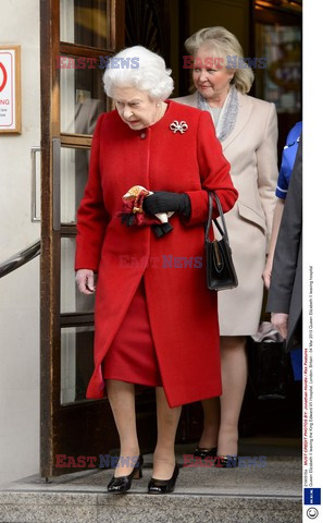 Queen Elizabeth II leaves King Edward VII Hospital 