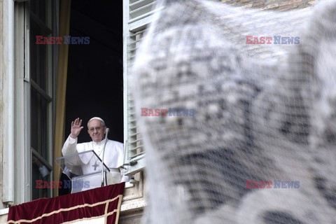 Pope Francis leads his first Angelus prayer 