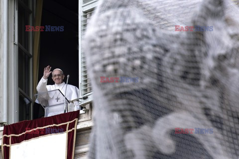 Pope Francis leads his first Angelus prayer 