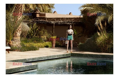 Swimming cool - Madame Figaro 1490