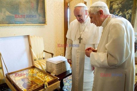 Two popes met for the first time in hundreds of years