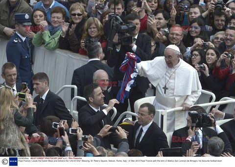 Papież Franciszek dostał koszulkę San Lorenzo 