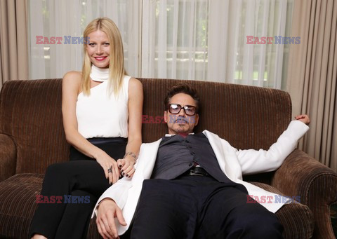 Gwyneth Paltrow i Robert Downey Jr. pozują w hotelu w LA