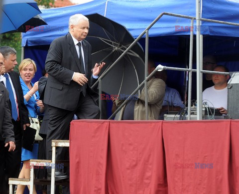 Odsłonięcie pomnika Lecha i Marii Kaczyńskich w Radomiu