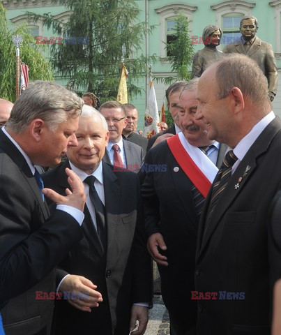 Odsłonięcie pomnika Lecha i Marii Kaczyńskich w Radomiu