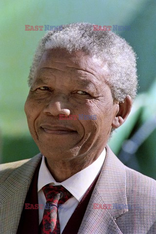 Nelson Mandela walczy o życie w szpitalu