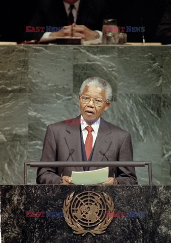 Nelson Mandela walczy o życie w szpitalu