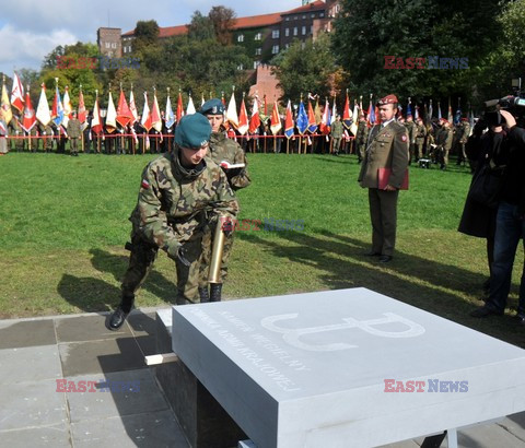 Wmurowanie kamienia węgielnego pod pomnik Armii Krajowej w Krakowie