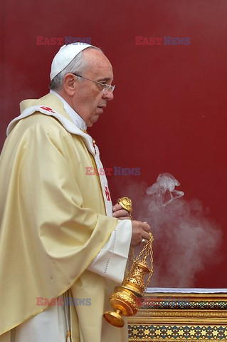 Papież Franciszek odprawił mszę w dniu Wszystkich Świętych