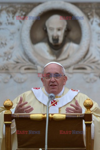 Papież Franciszek odprawił mszę w dniu Wszystkich Świętych