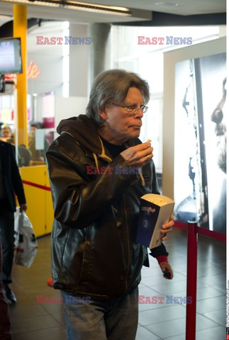 Stephen King arrives for a press conference 