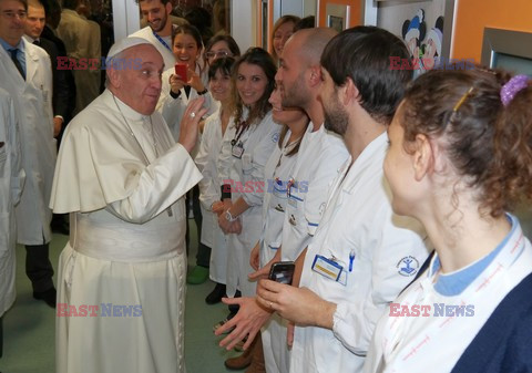 Papież Franciszek z wizytą w rzymskim szpitalu dziecięcym