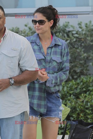 Katie Holmes i Suri Cruise w bikini