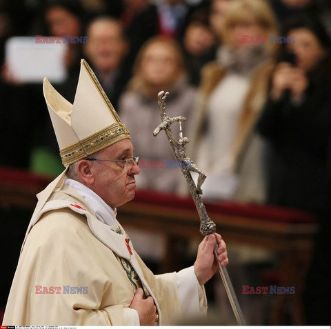 Papież Franciszek odprawia mszę w Święto Objawienia Pańskiego