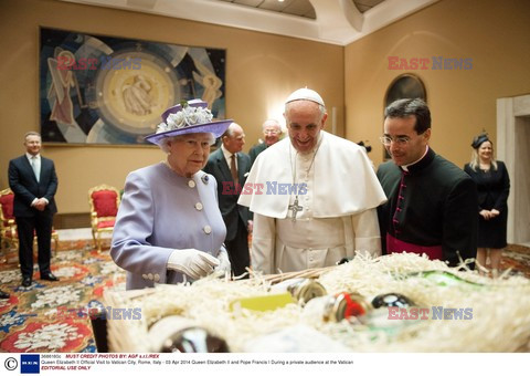 Papież Franciszek przyjął na audiencji królową Elżbietę II