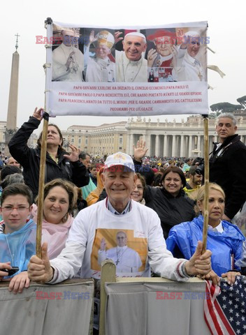 Papież Franciszek - audiencja generalna na placu świętego Piotra