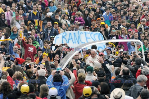 Papież Franciszek - audiencja generalna na placu świętego Piotra