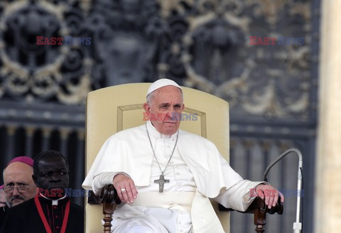 Papież Franciszek - audiencja generalna na placu świętego Piotra