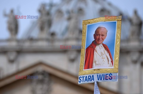 Kanonizacja symboliczne zdjęcia