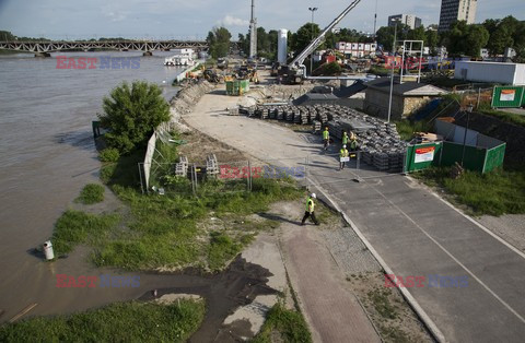 Wisła przekroczyła stan alarmowy w Warszawie