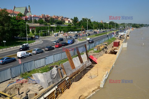 Wisła przekroczyła stan alarmowy w Warszawie