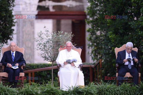 Spotkanie papieża Franciszka z Szimonem Peresem i Mahmudem Abbasem