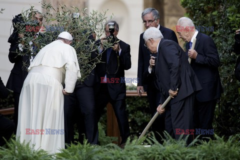 Spotkanie papieża Franciszka z Szimonem Peresem i Mahmudem Abbasem