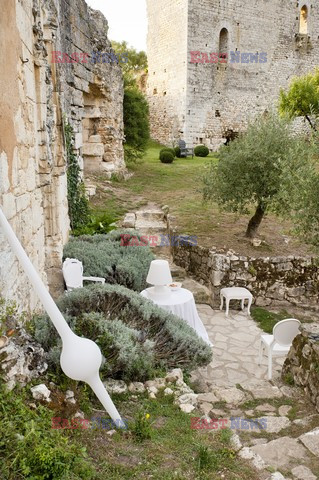 Luksusowe mieszkanie w ruinach chateau w Dordogne - Andreas Von Einsiedel