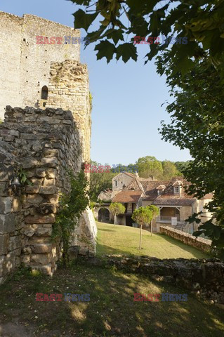 Luksusowe mieszkanie w ruinach chateau w Dordogne - Andreas Von Einsiedel